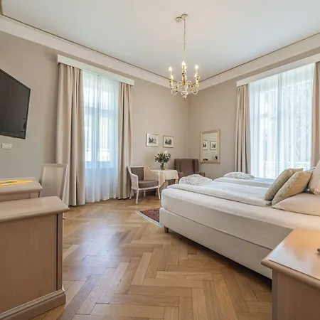 Adria Готель Мерано