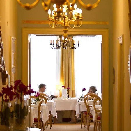 Adria Szálloda Merano