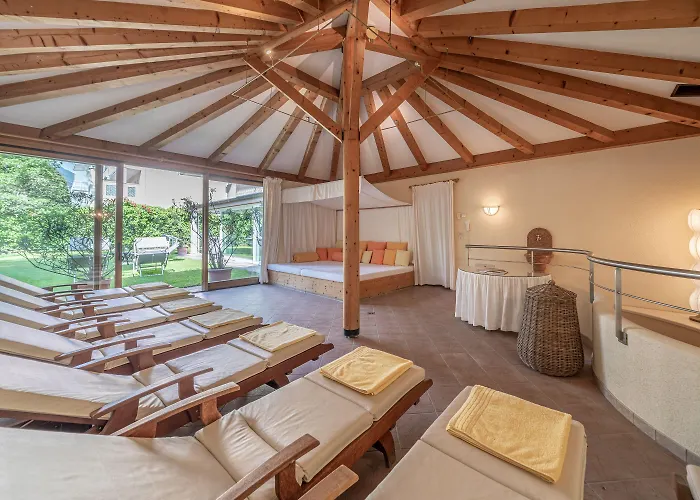 阿德里亚酒店 4*